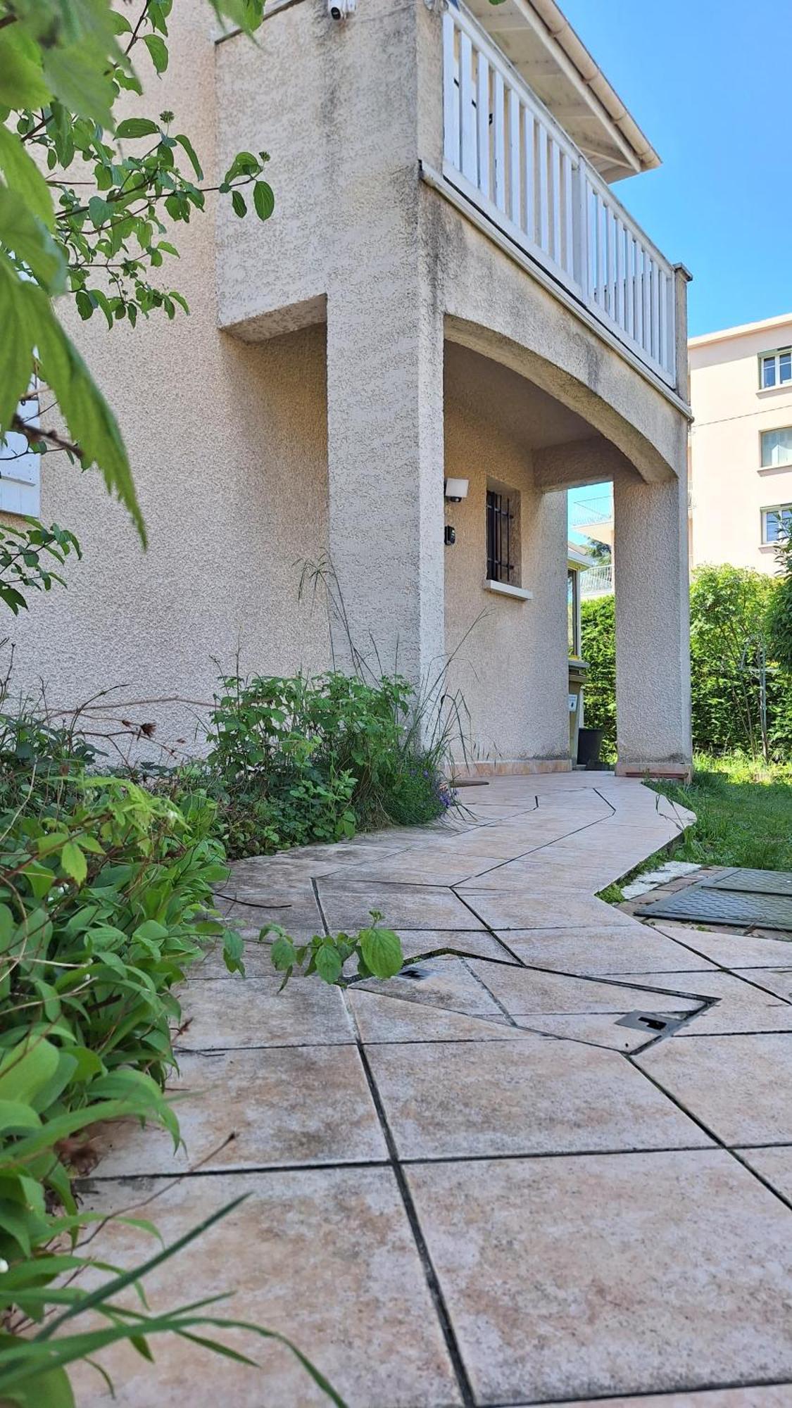 Dynamique Et Splendide Apartment Bourgoin-Jallieu