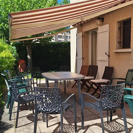 Dynamique Et Splendide Appartement Bourgoin-Jallieu Buitenkant foto